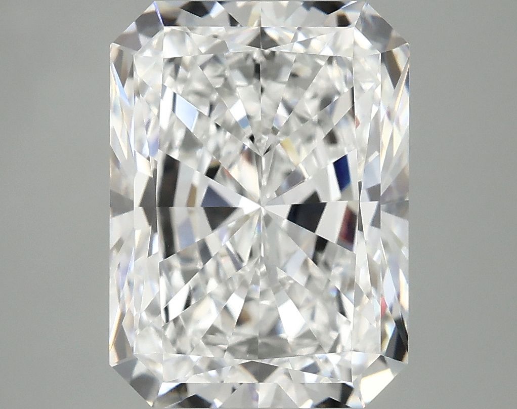 4.99 ct. radiant Lab Grown Diamond front image