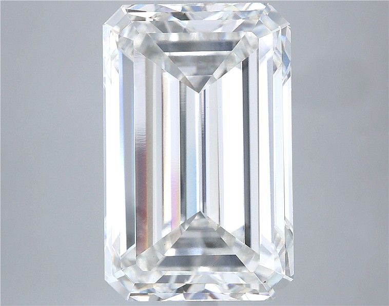 15.50 ct. emerald Lab Grown Diamond front image