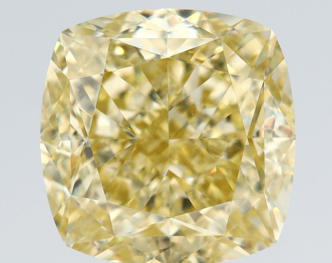 5.02 Carat Cushion brilliant Diamond Fancy Yellow VS1