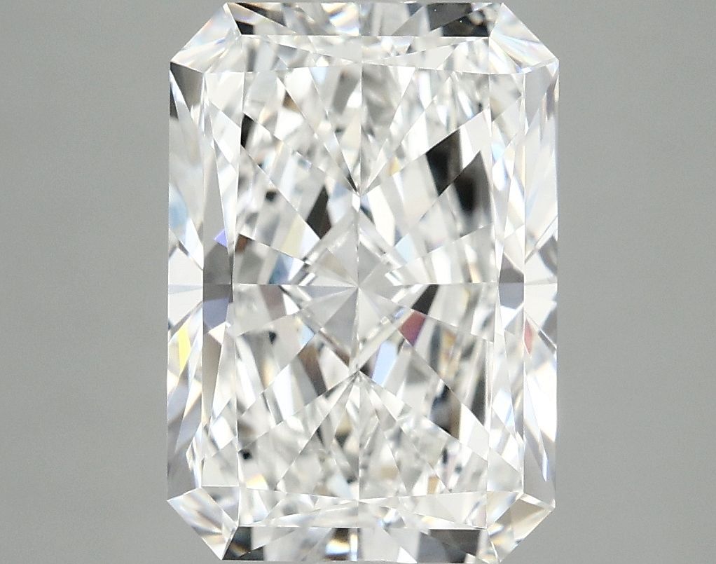3.91 ct. radiant Lab Grown Diamond front image