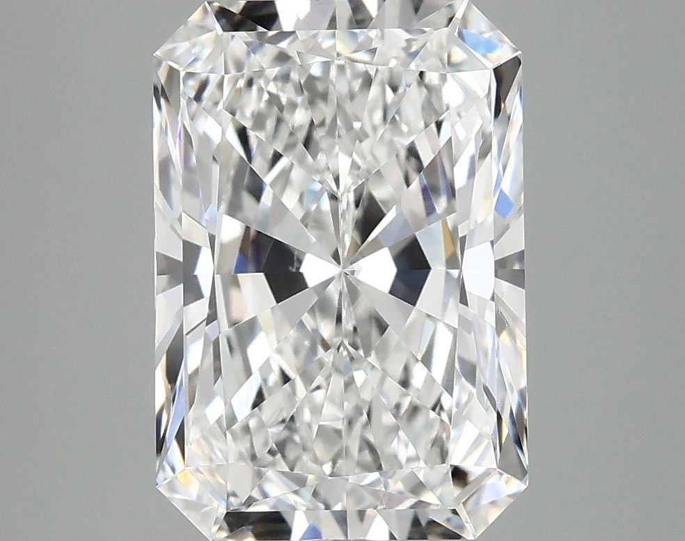 4.19 ct. radiant Lab Grown Diamond front image