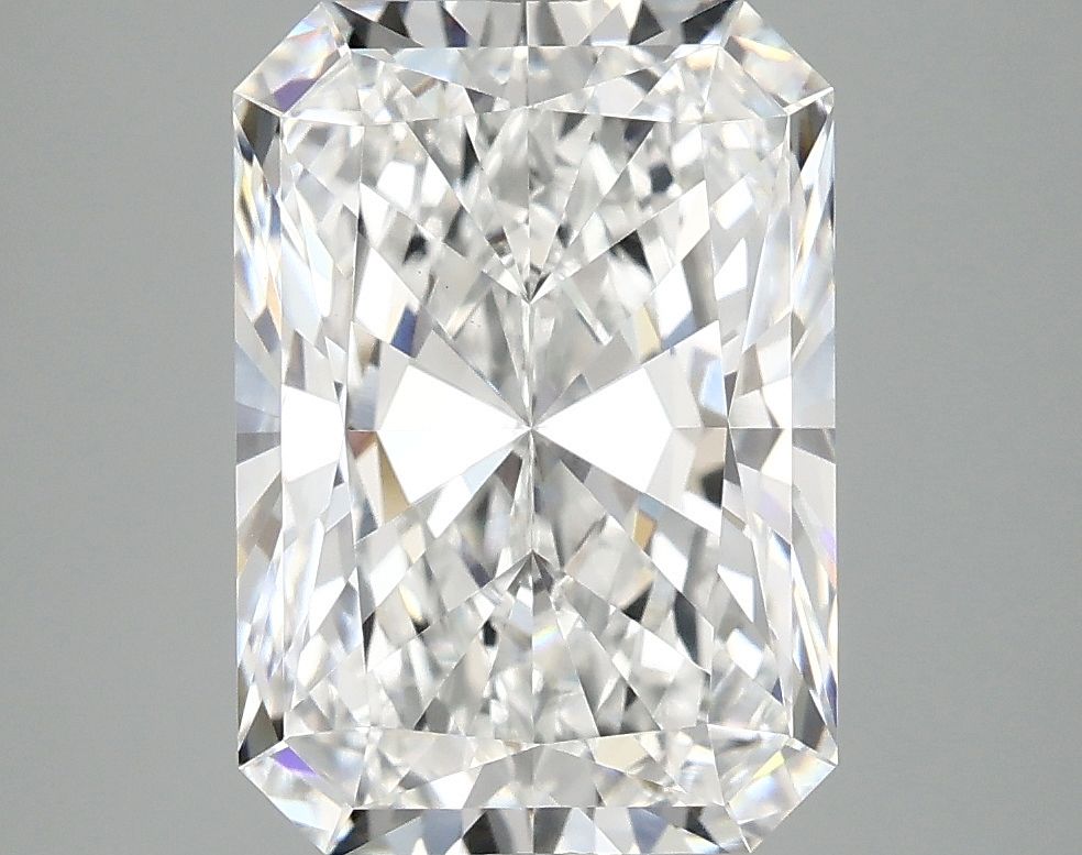 4.19 ct. radiant Lab Grown Diamond front image
