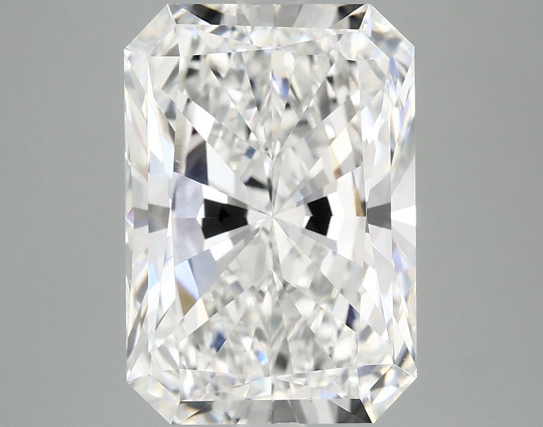 4.83 ct. radiant Lab Grown Diamond front image