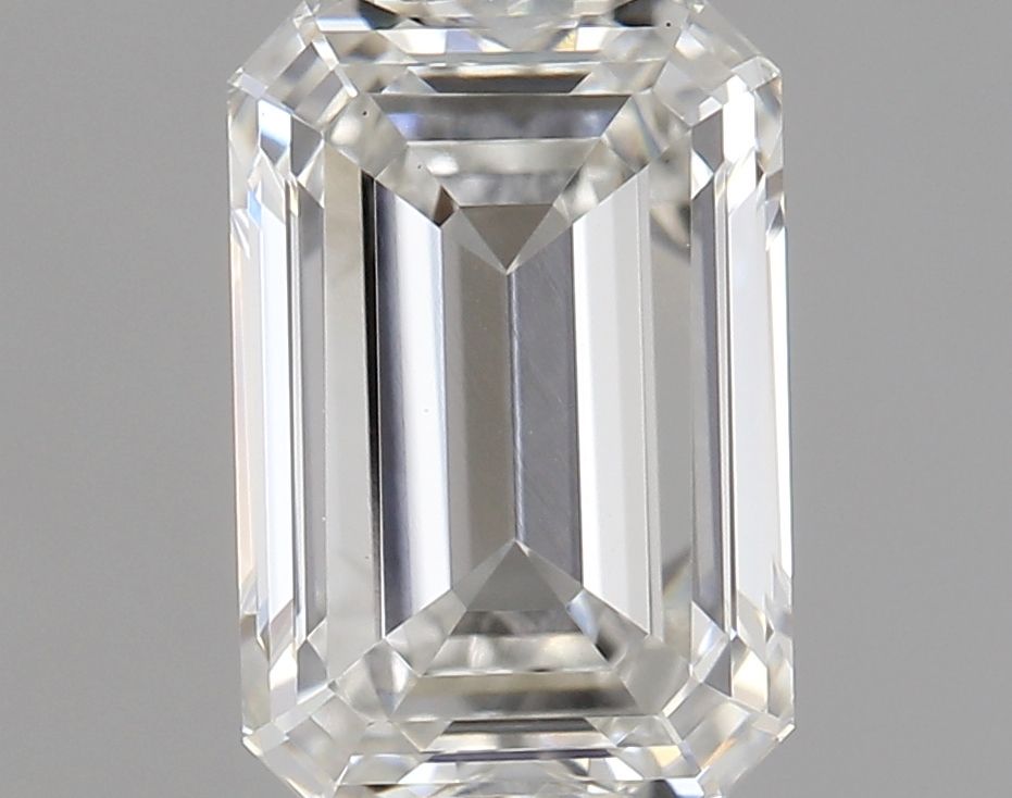 0.95 ct. emerald Lab Grown Diamond front image