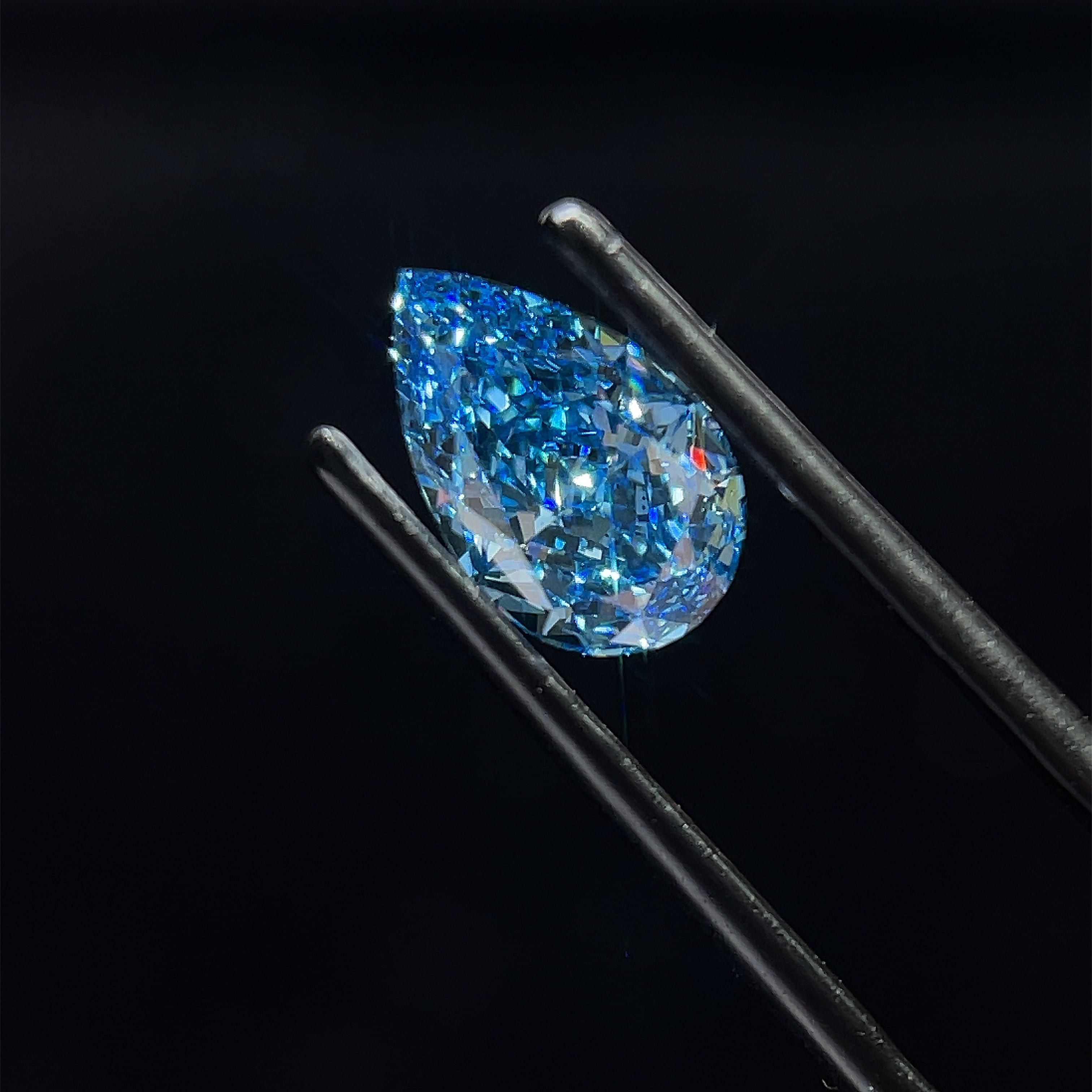1.70 ct. pear Lab Grown Diamond front image