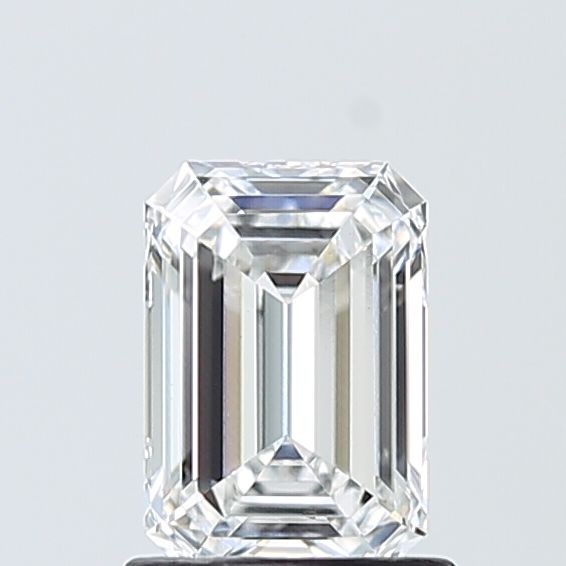1.1 ct lab-grown Emerald Diamond