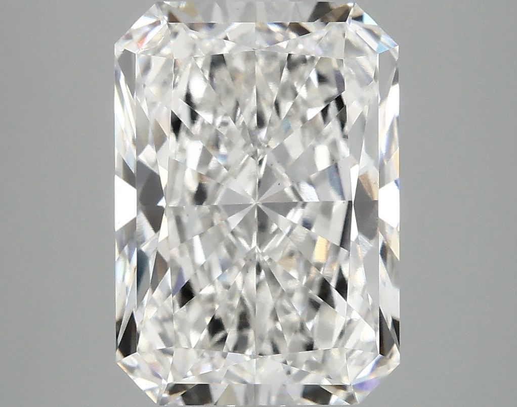 4.70 ct. radiant Lab Grown Diamond front image