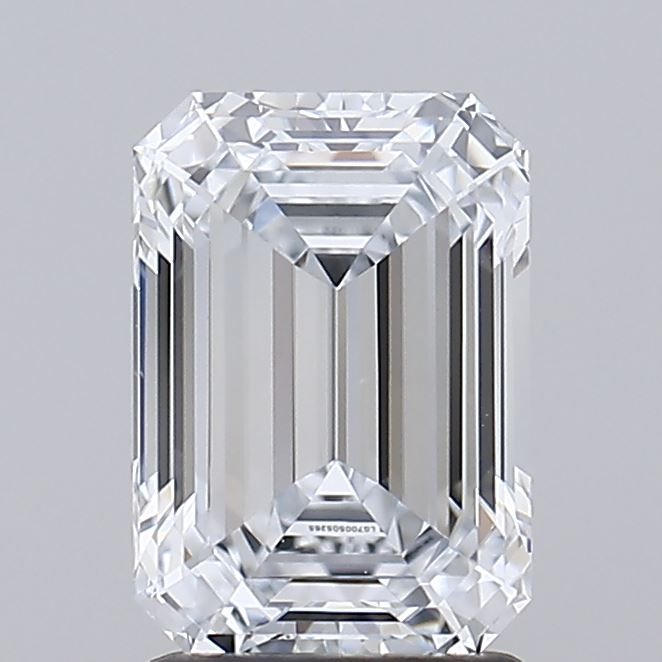 1.89 ct. emerald Lab Grown Diamond front image
