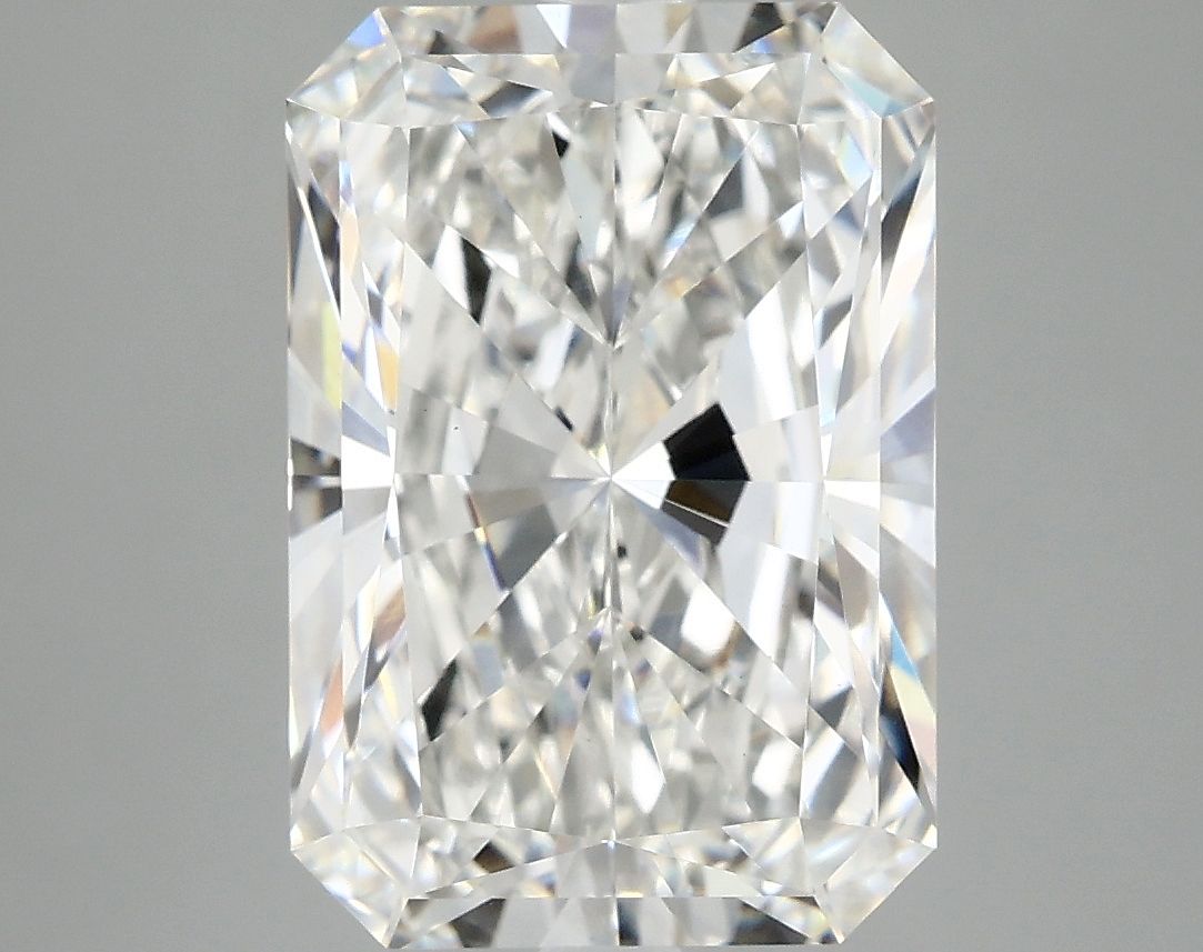 4.86 ct. radiant Lab Grown Diamond front image