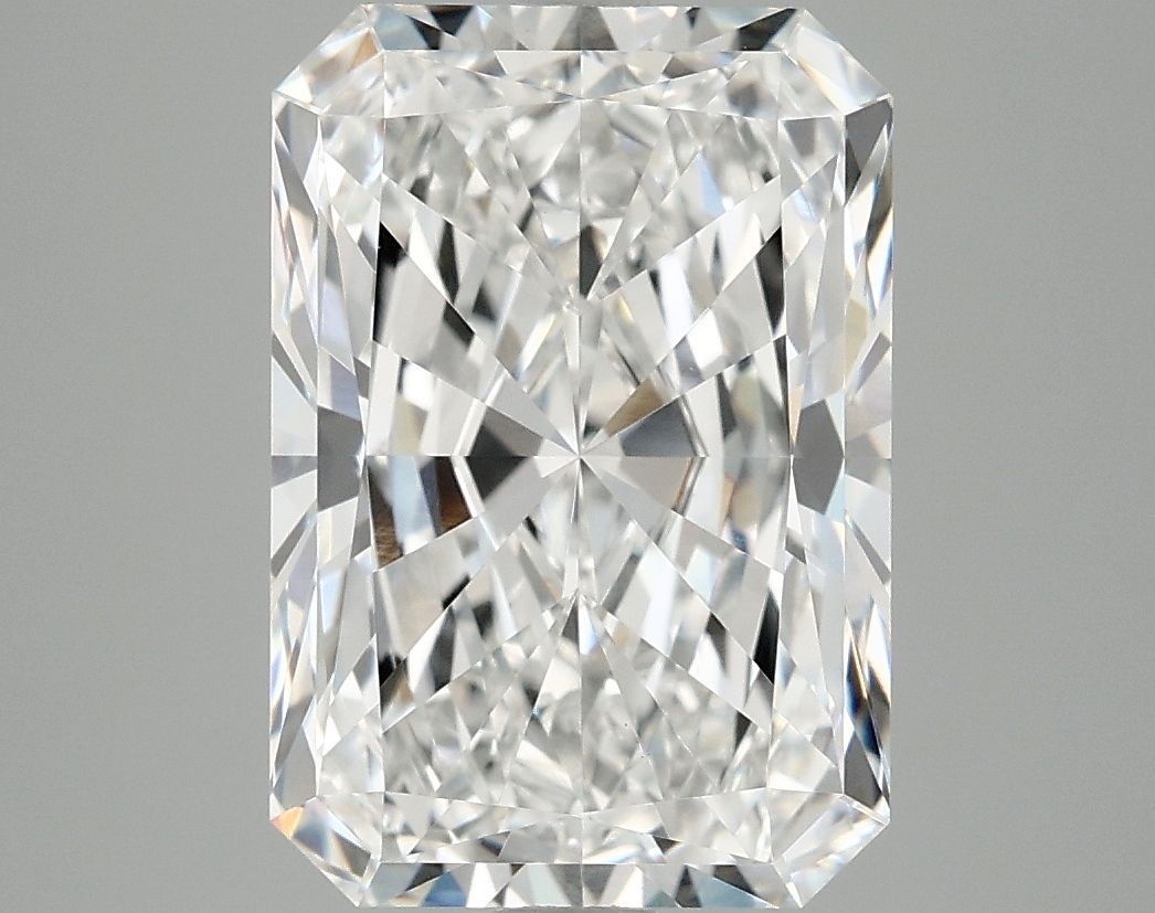 4.88 ct. radiant Lab Grown Diamond front image