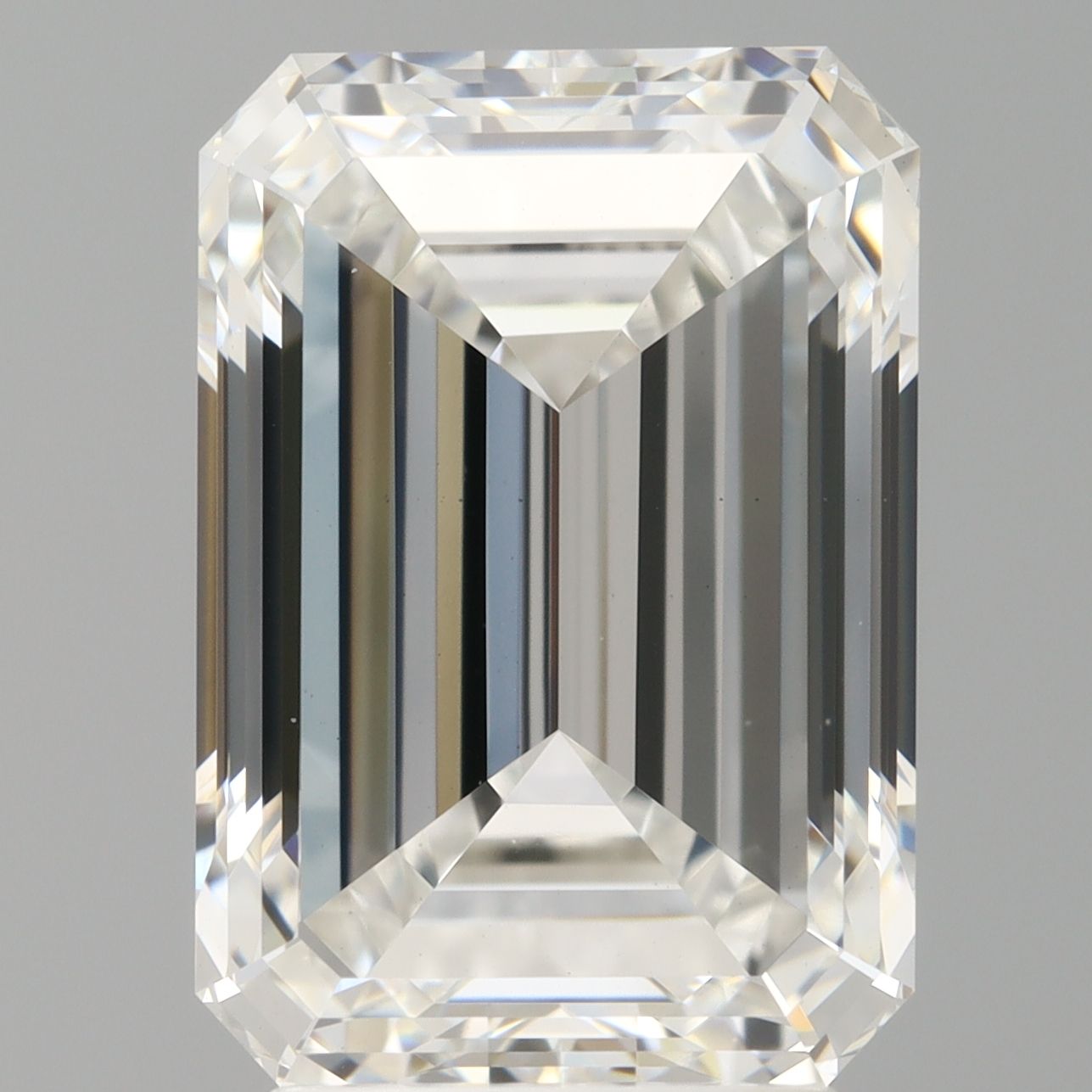 4.00 ct. emerald Lab Grown Diamond front image