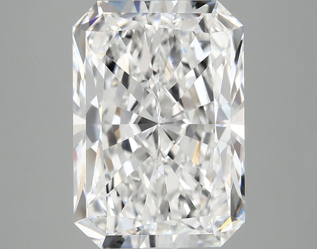 4.87 ct. radiant Lab Grown Diamond front image