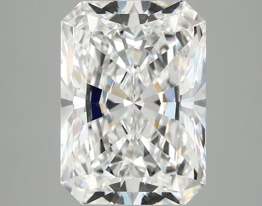 5.04 ct. radiant Lab Grown Diamond front image
