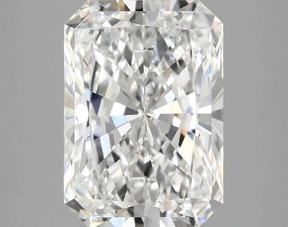 3.93 ct. radiant Lab Grown Diamond front image