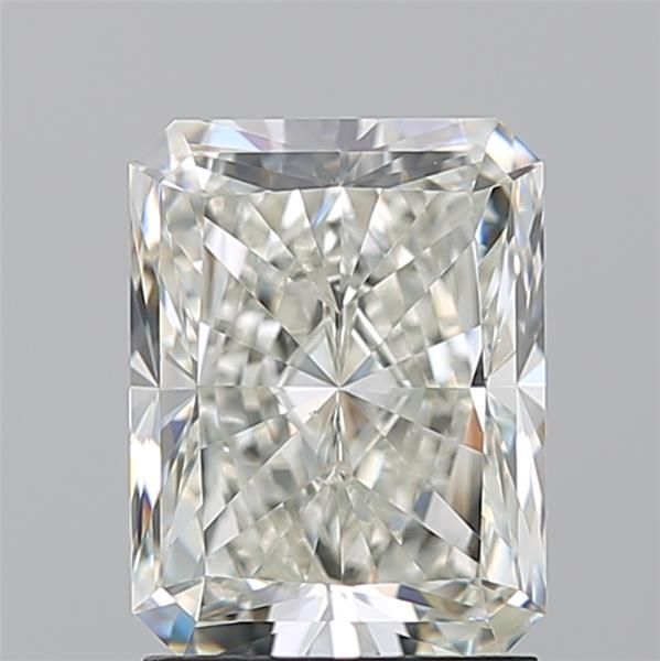 2.01 ct Radiant diamond