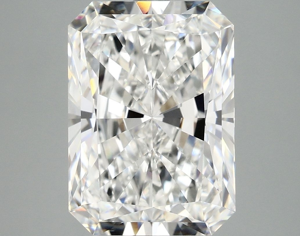 4.94 ct. radiant Lab Grown Diamond front image