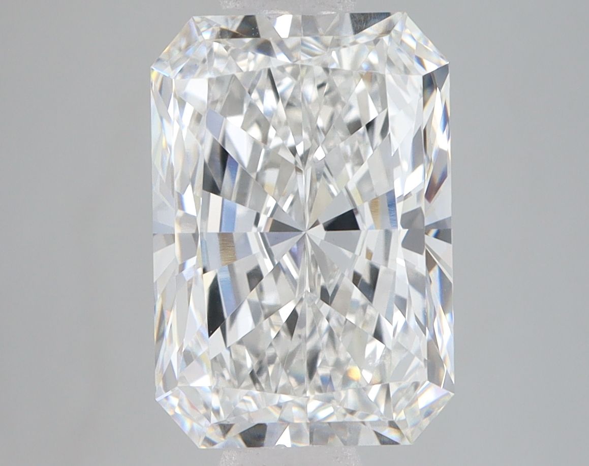4.36 ct. radiant Lab Grown Diamond front image