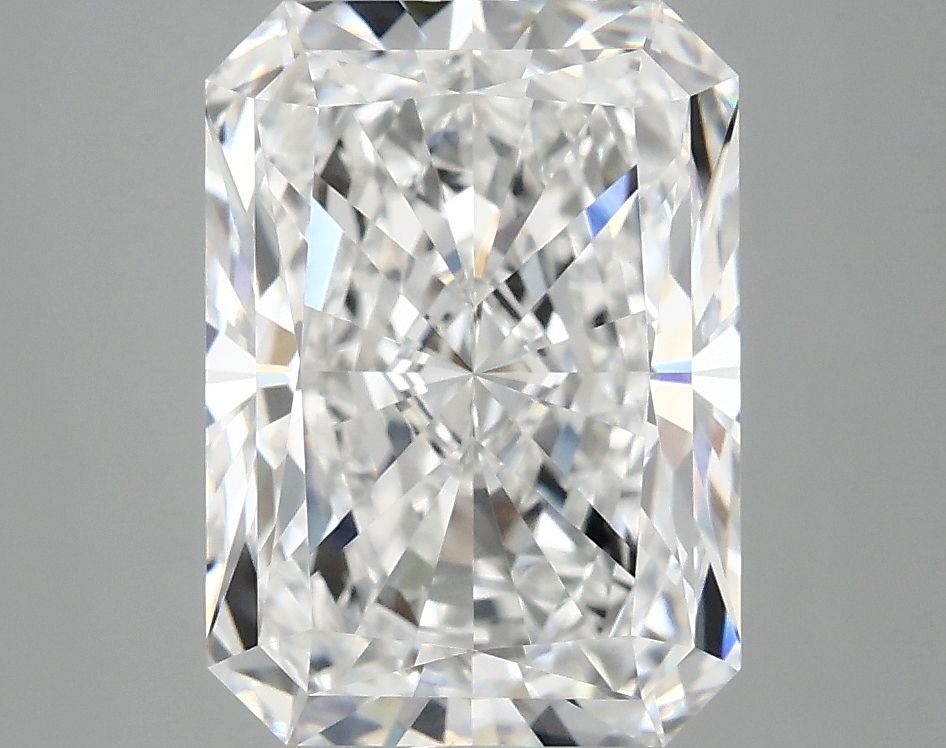 3.93 ct. radiant Lab Grown Diamond front image