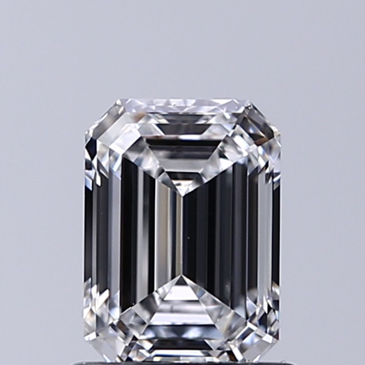 0.91 ct. emerald Lab Grown Diamond front image