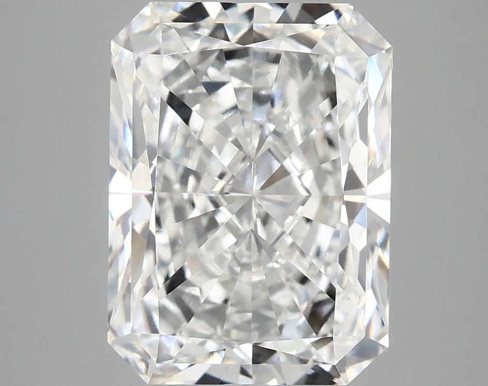 4.82 ct. radiant Lab Grown Diamond front image