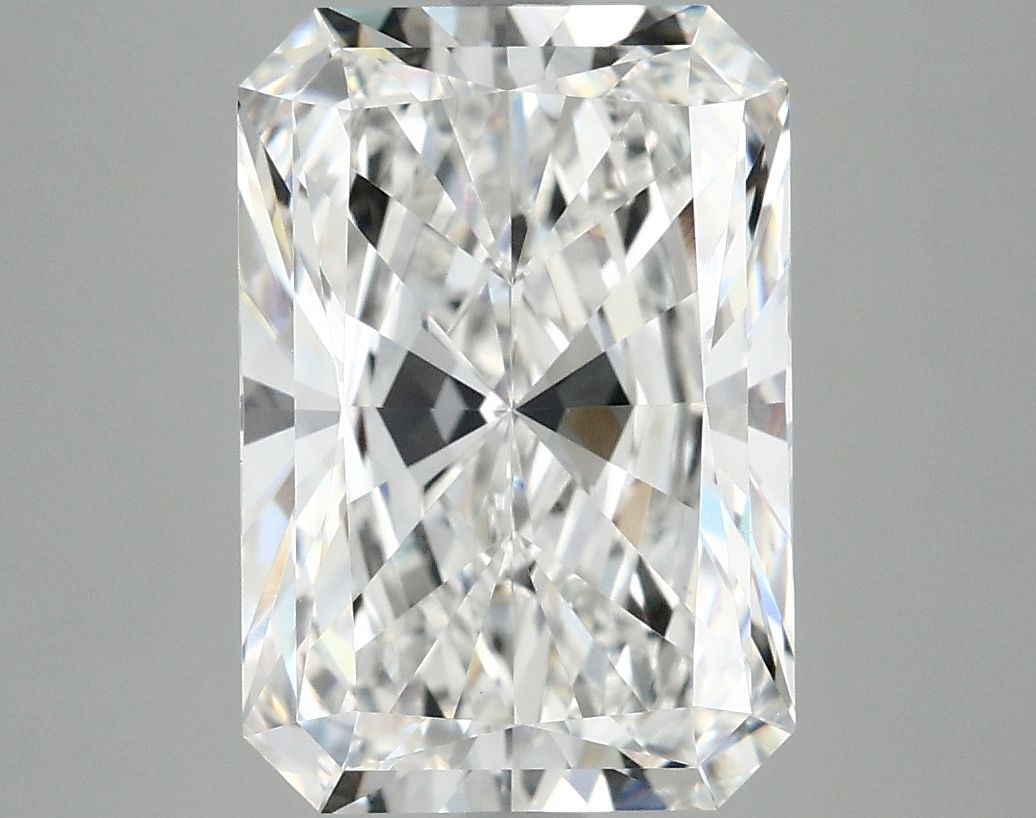 4.82 ct. radiant Lab Grown Diamond front image
