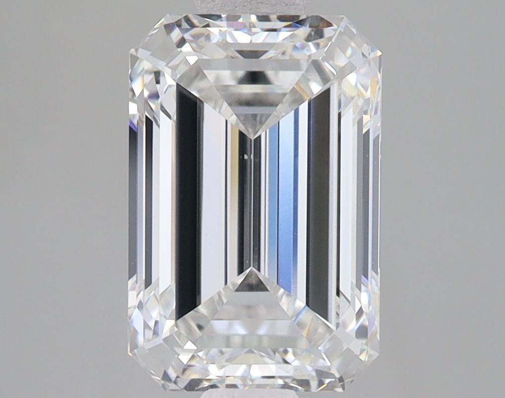 3.50 ct. emerald Lab Grown Diamond front image
