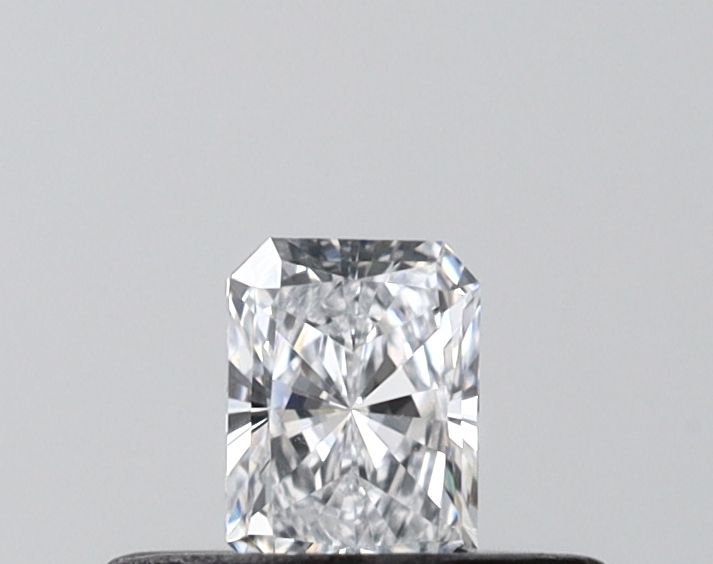 0.20ct Radiant diamond