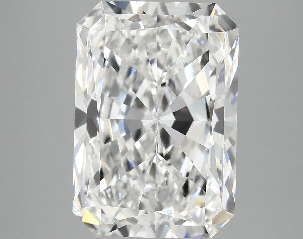 4.79 ct. radiant Lab Grown Diamond front image