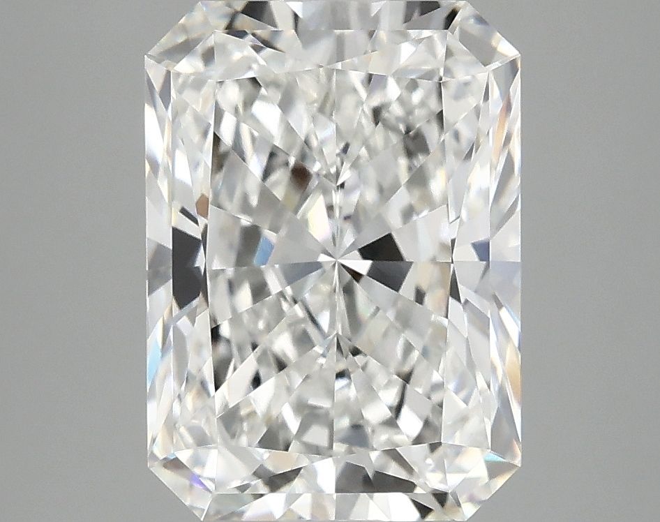 3.94 ct. radiant Lab Grown Diamond front image