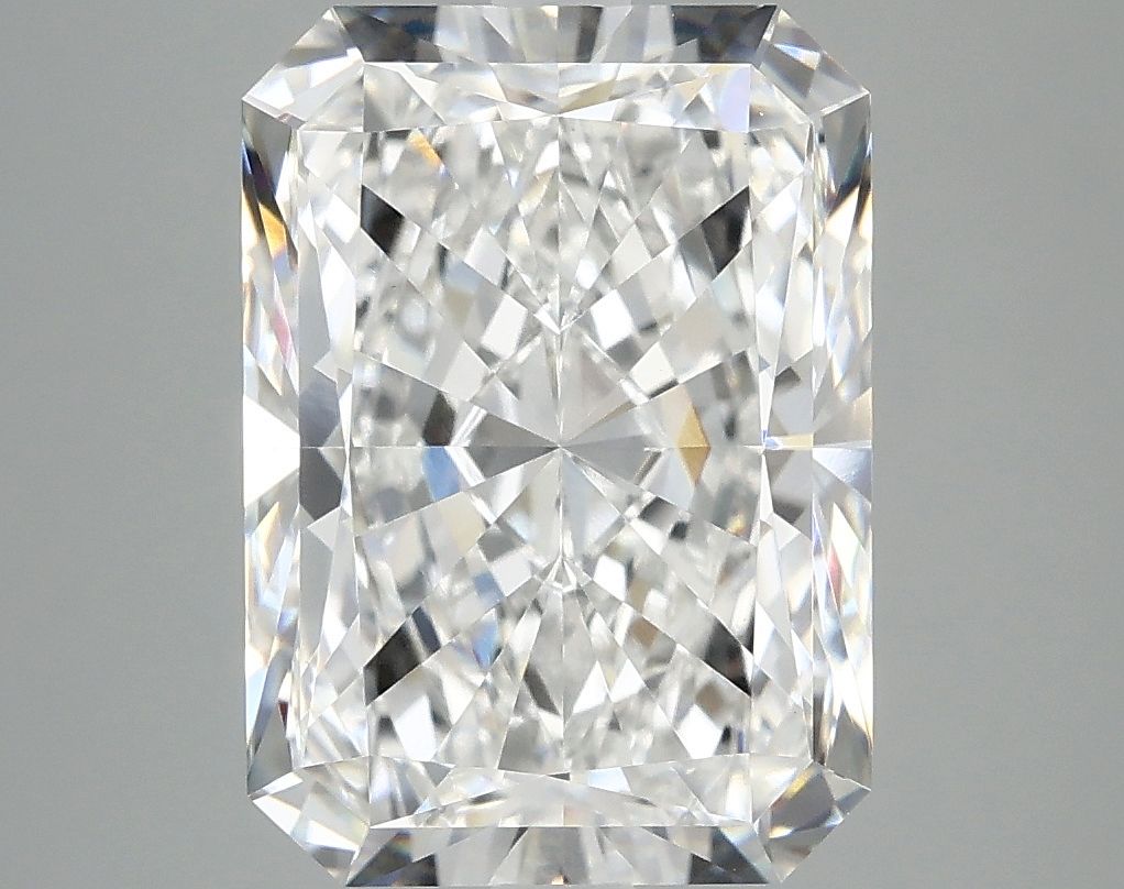 5.04 ct. radiant Lab Grown Diamond front image