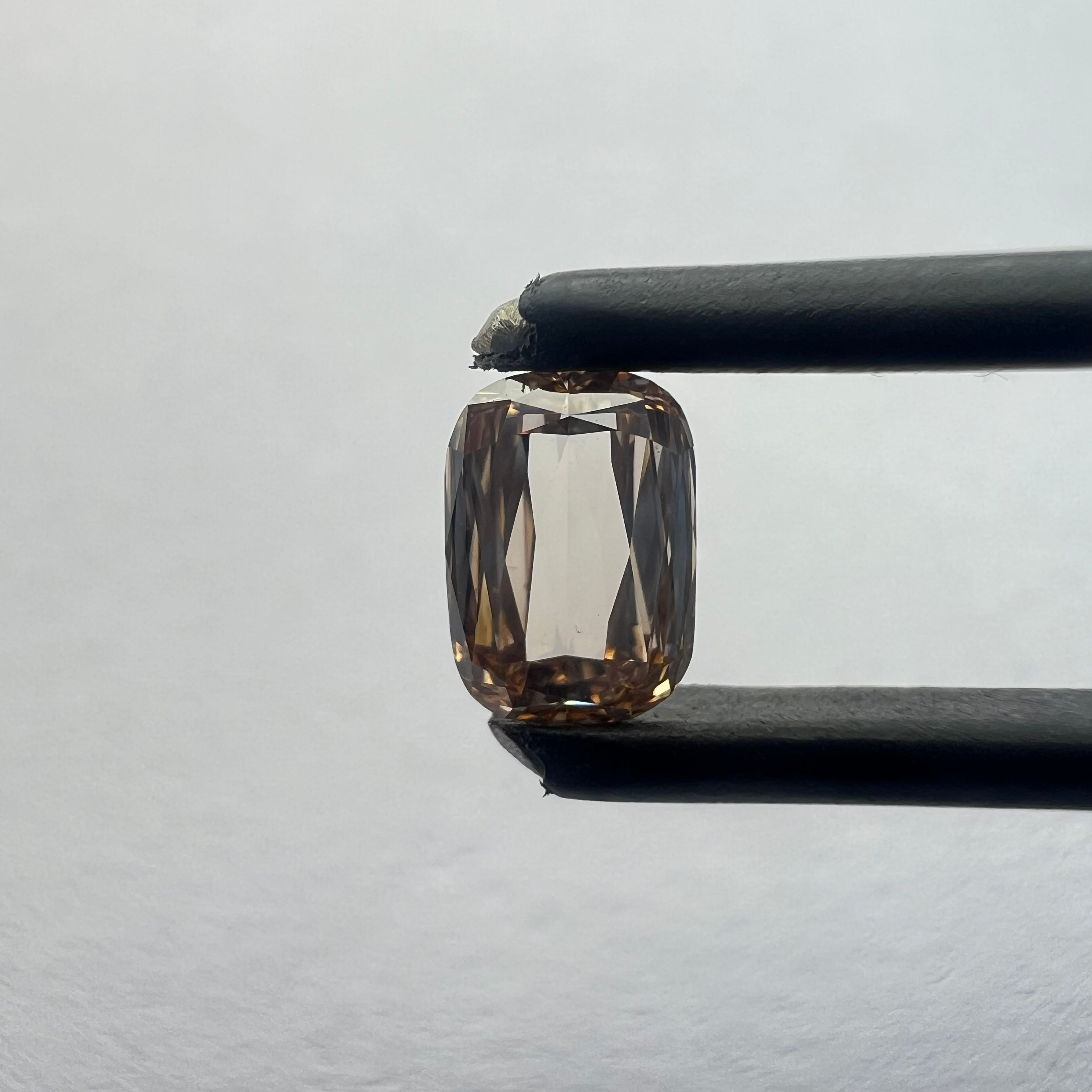 0.48ct Half Moon CHAMPAGNE VS1