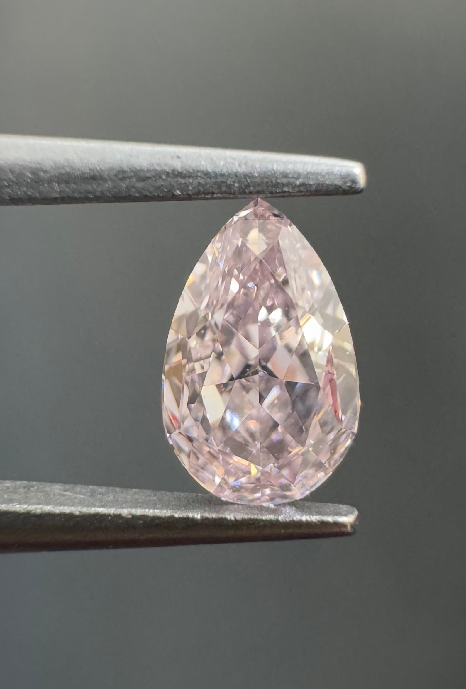 0.36 Carat Pear Diamond Fancy Light Pink VS1
