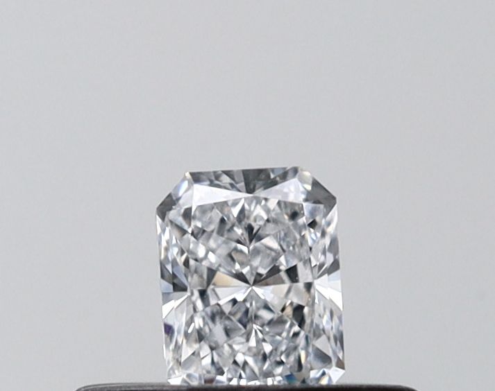 0.22ct Radiant diamond