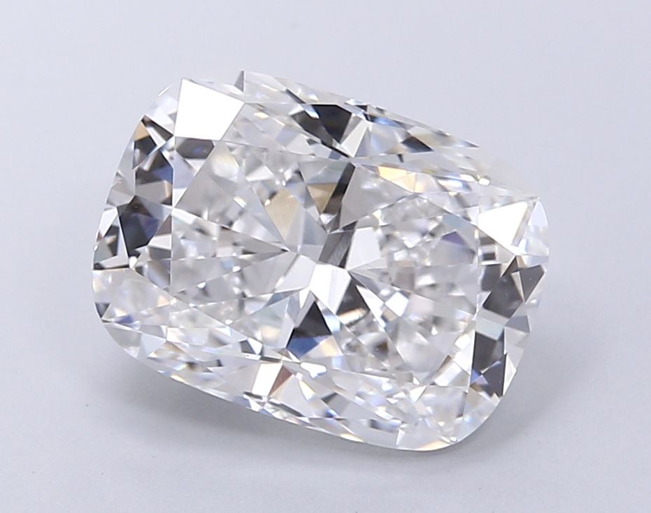 0.5 ct lab-grown Cushion modified Diamond