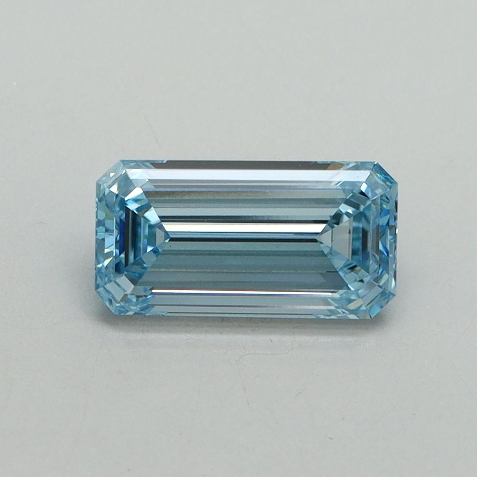 1.01 ct. emerald Lab Grown Diamond front image
