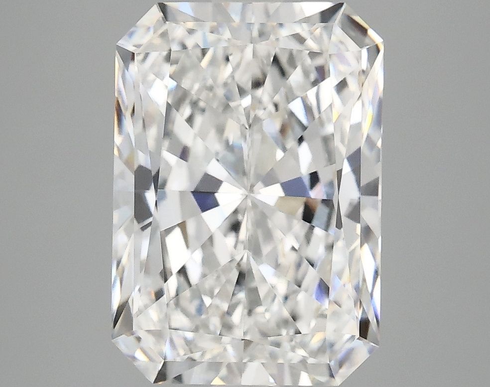 4.05 ct. radiant Lab Grown Diamond front image