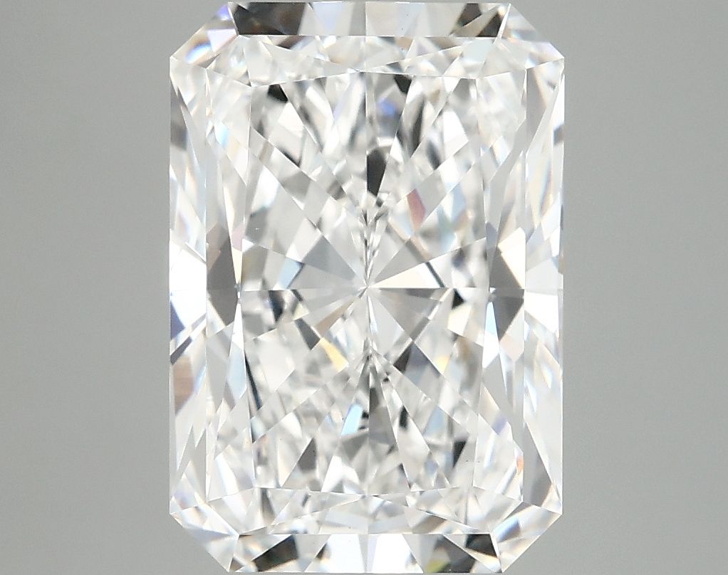 4.88 ct. radiant Lab Grown Diamond front image