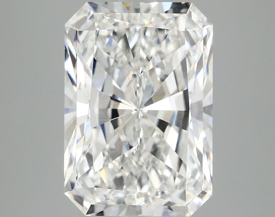 4.94 ct. radiant Lab Grown Diamond front image