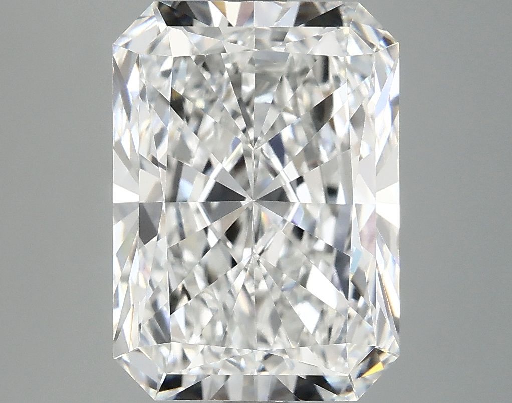 4.67 ct. radiant Lab Grown Diamond front image