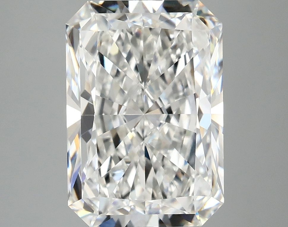 4.05 ct. radiant Lab Grown Diamond front image