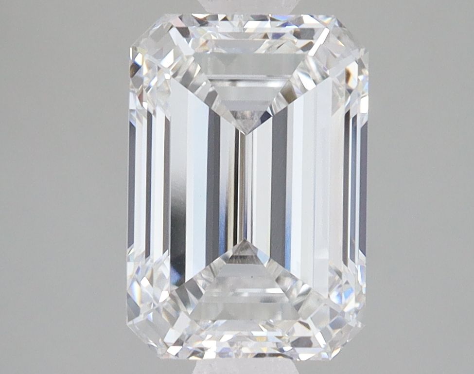 3.04 ct. emerald Lab Grown Diamond front image