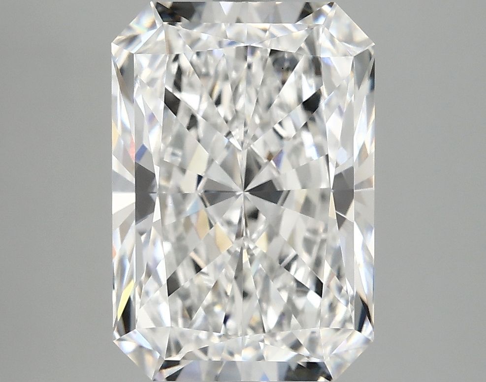 4.19 ct. radiant Lab Grown Diamond front image