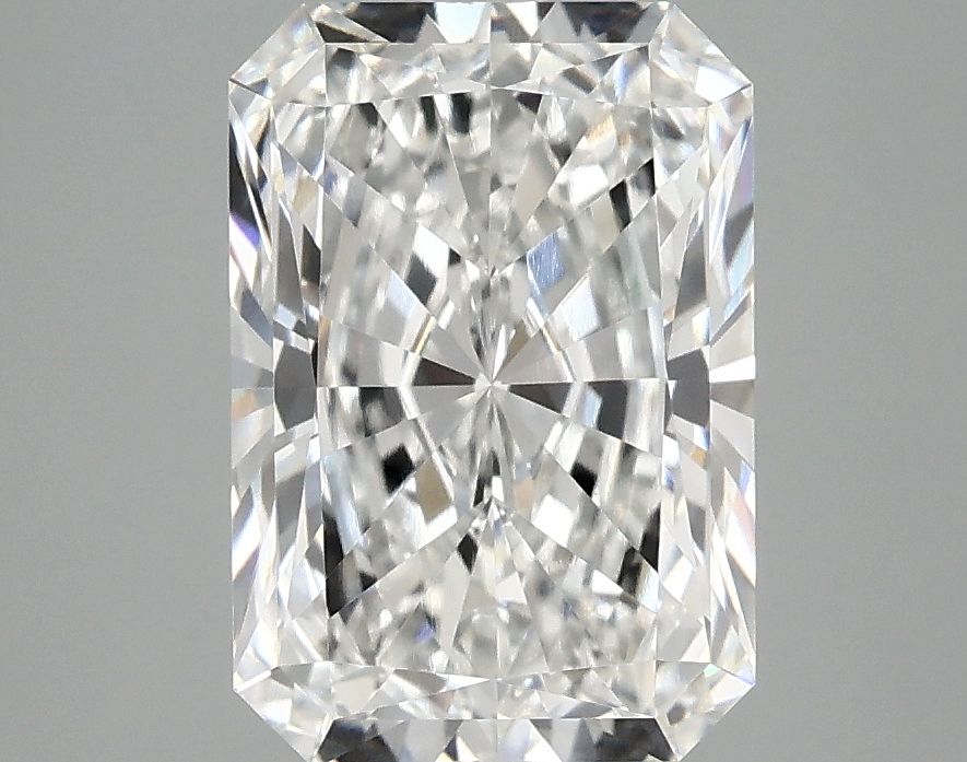 3.08 ct. radiant Lab Grown Diamond front image
