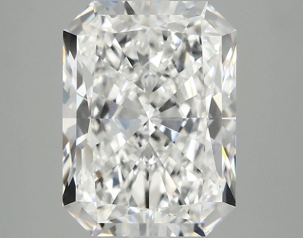 4.70 ct. radiant Lab Grown Diamond front image
