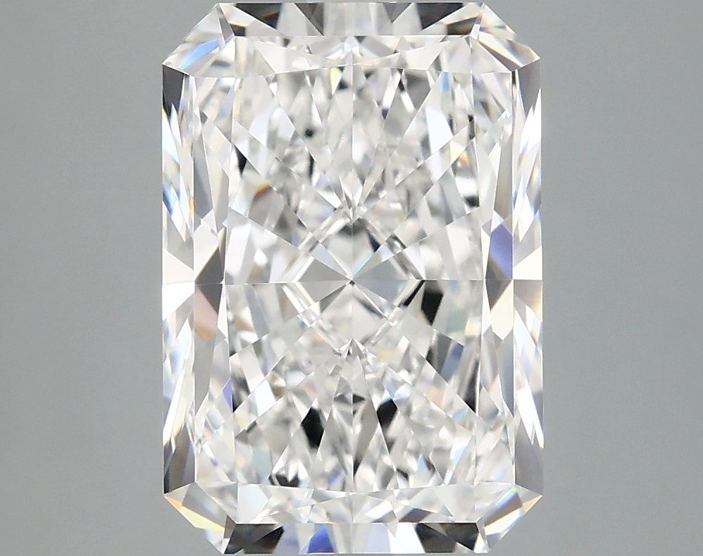 4.34 ct. radiant Lab Grown Diamond front image