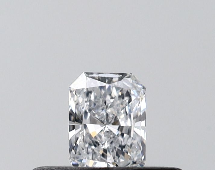 0.20ct Radiant diamond