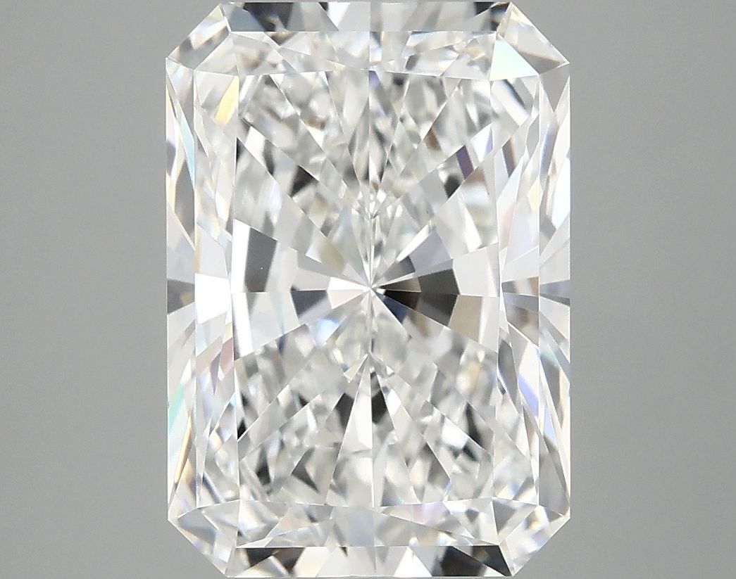 5.04 ct. radiant Lab Grown Diamond front image