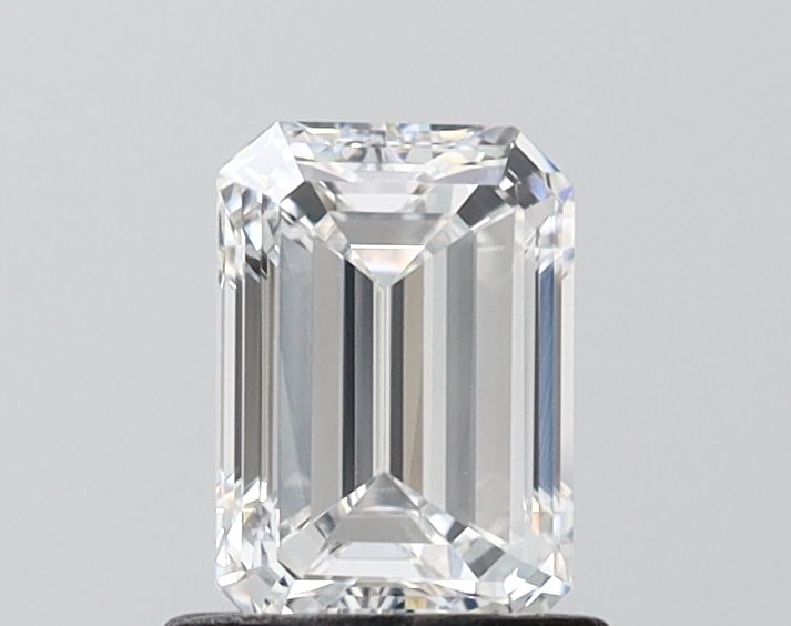 1.01 ct. emerald Lab Grown Diamond front image