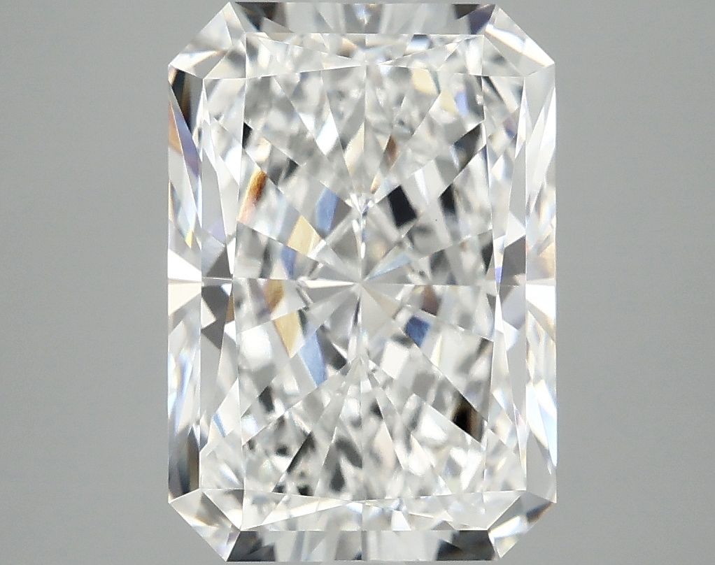 4.93 ct. radiant Lab Grown Diamond front image
