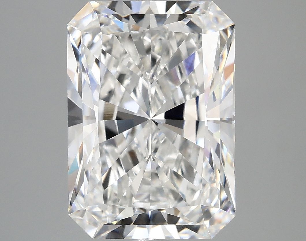 4.95 ct. radiant Lab Grown Diamond front image
